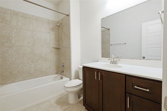 512 Mccoy Drive, Van Alstyne, TX 75495