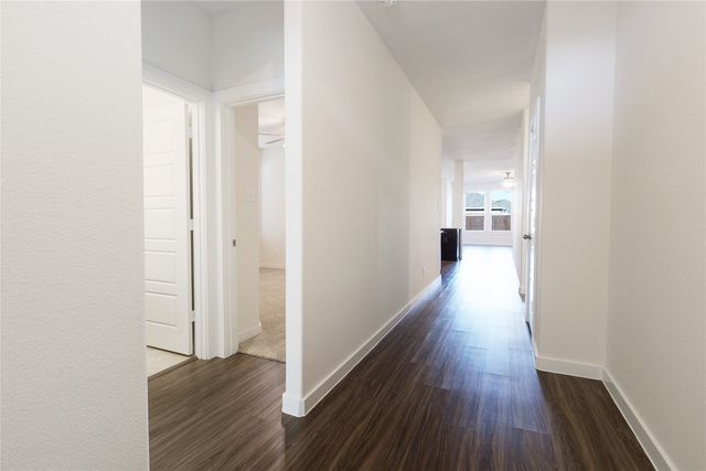 512 Mccoy Drive, Van Alstyne, TX 75495