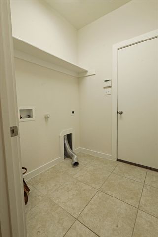 512 Mccoy Drive, Van Alstyne, TX 75495