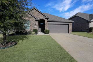512 Mccoy Drive, Van Alstyne, TX 75495