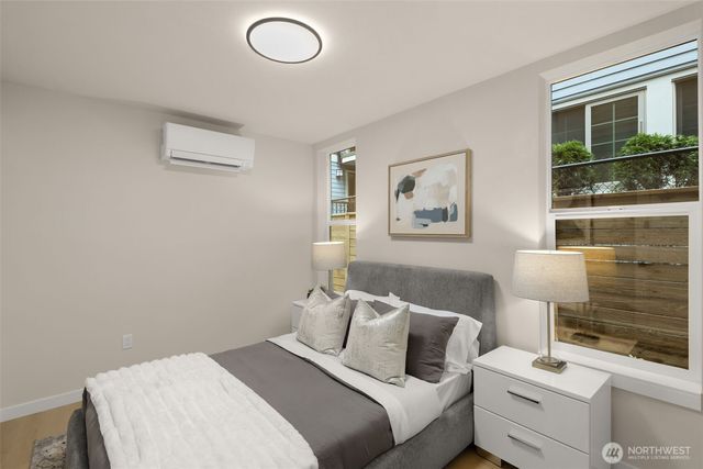 1123 C 10th Avenue E, Seattle, WA 98102