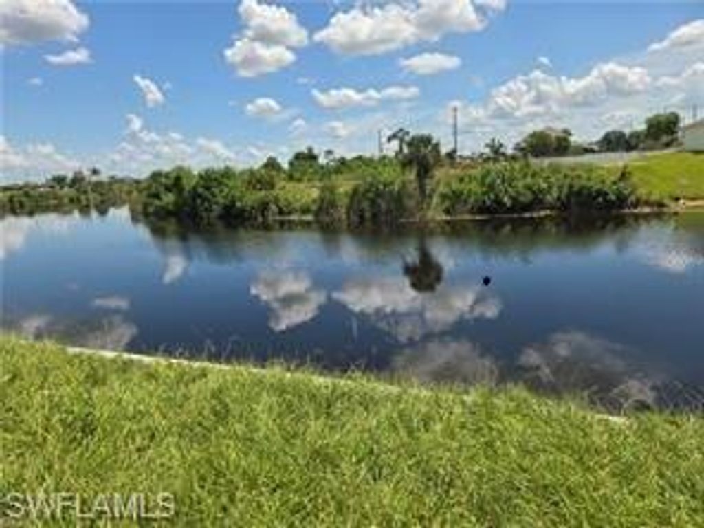2409 NW 7th AVE, CAPE CORAL, FL 33993 — exterior