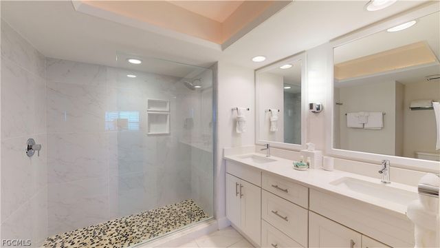 17170 Harbour Point DR 735, Fort Myers, FL 33908