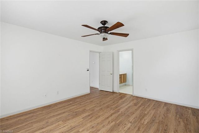 1735 Springfield Farm Court, Clemmons, NC 27012