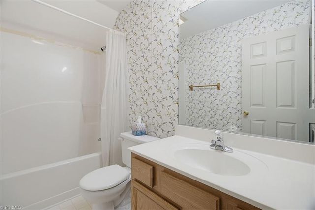 1735 Springfield Farm Court, Clemmons, NC 27012