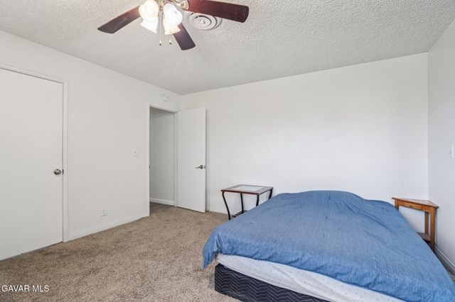 5209 W Avenue M-8, Quartz Hill, CA 93536