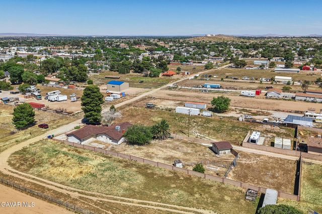 5209 W Avenue M-8, Quartz Hill, CA 93536