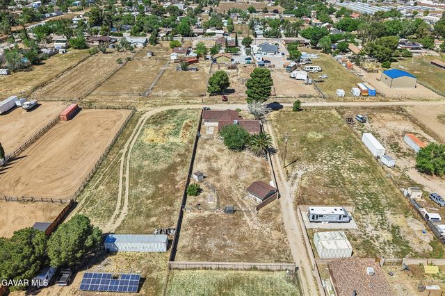 5209 W Avenue M-8, Quartz Hill, CA 93536