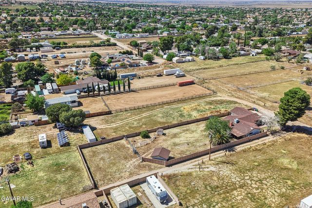 5209 W Avenue M-8, Quartz Hill, CA 93536