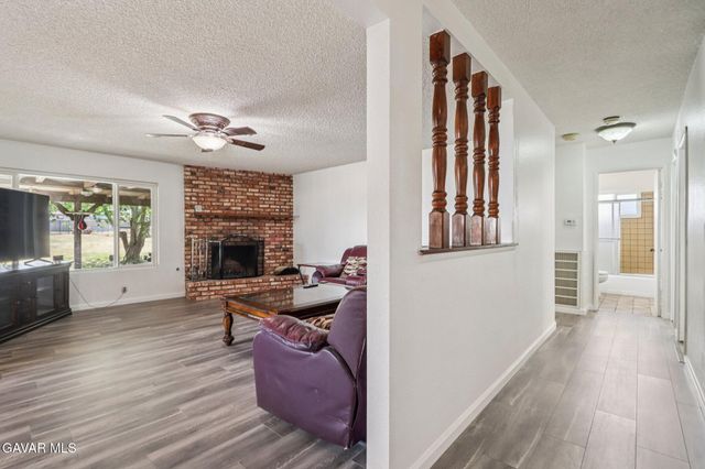 5209 W Avenue M-8, Quartz Hill, CA 93536