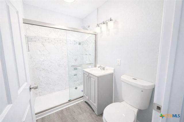 105 Massanet Street, Port Lavaca, TX 77979