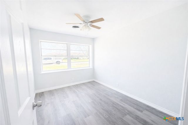 105 Massanet Street, Port Lavaca, TX 77979