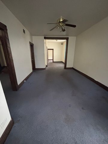 3027 W Flournoy Street, Chicago, IL 60612
