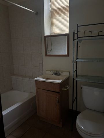 3027 W Flournoy Street, Chicago, IL 60612