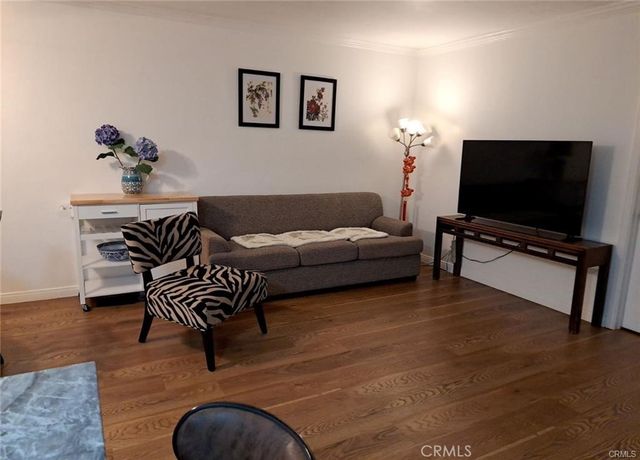 15205 S Budlong Avenue 9, Gardena, CA 90247