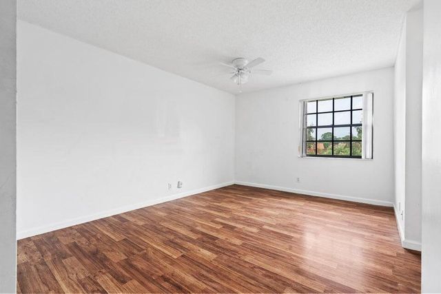 4151 Oak Terrace Drive, Greenacres, FL 33463