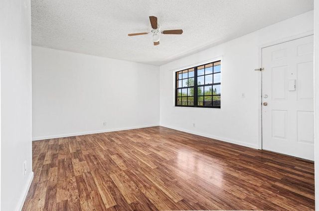 4151 Oak Terrace Drive, Greenacres, FL 33463