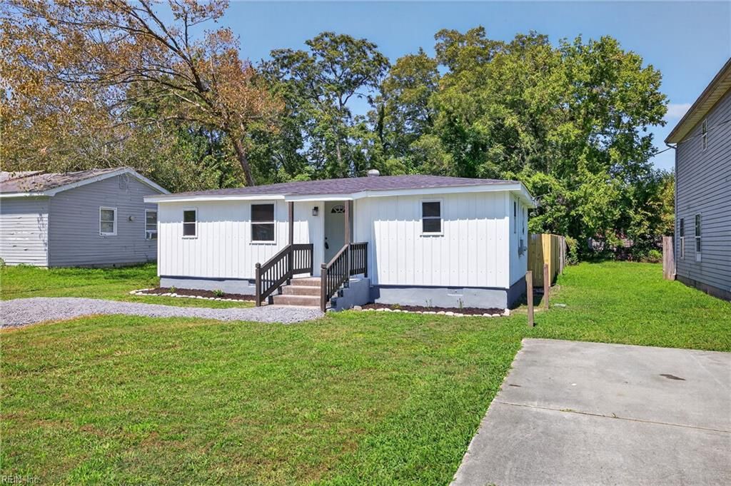 203 Windsor AVE, Smithfield, VA 23430