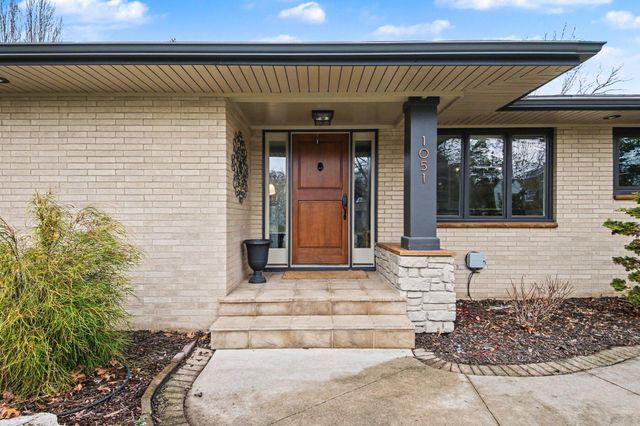 1051 Wren Avenue Se, East Grand Rapids, MI 49506