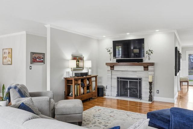 1051 Wren Avenue Se, East Grand Rapids, MI 49506