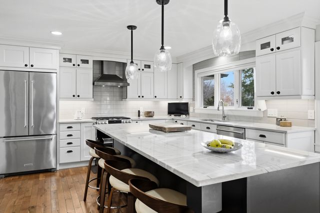 1051 Wren Avenue Se, East Grand Rapids, MI 49506