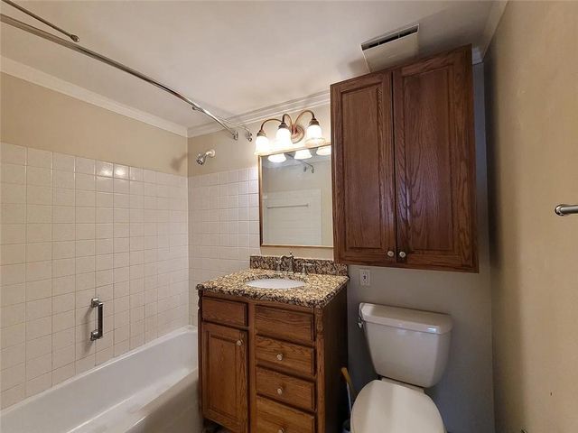 2285 Peachtree Road NE, Atlanta, GA 30309