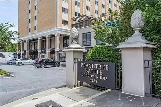 2285 Peachtree Road NE, Atlanta, GA 30309