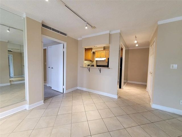 2285 Peachtree Road NE, Atlanta, GA 30309
