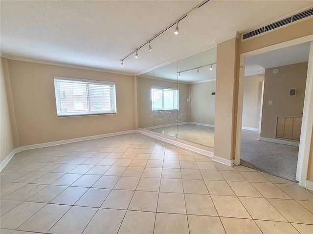 2285 Peachtree Road NE, Atlanta, GA 30309