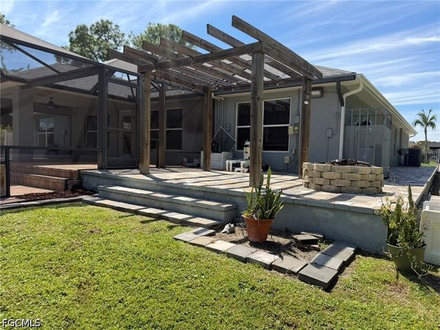 702 Calvin AVE, Lehigh Acres, FL 33972