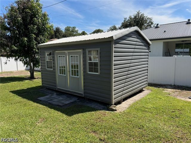 702 Calvin AVE, Lehigh Acres, FL 33972