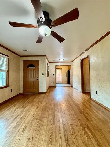 2128 Carlisle Road, Oklahoma City, OK 73120