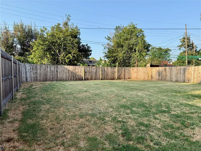 2128 Carlisle Road, Oklahoma City, OK 73120