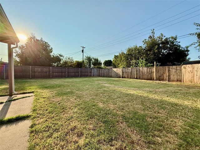 2128 Carlisle Road, Oklahoma City, OK 73120