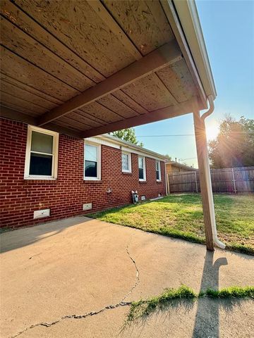 2128 Carlisle Road, Oklahoma City, OK 73120