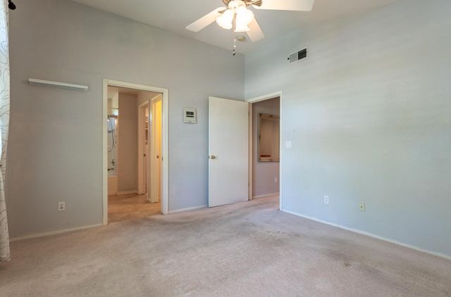 9501 Portside Ln, Elk Grove, CA 95758