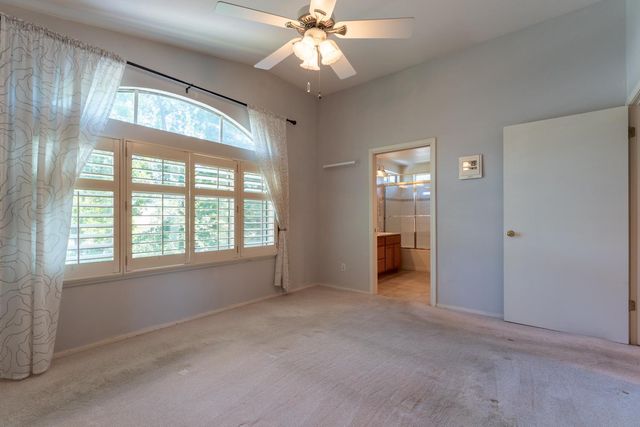 9501 Portside Ln, Elk Grove, CA 95758