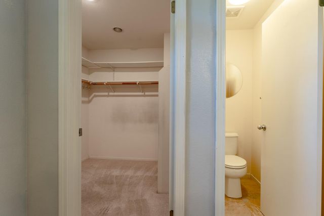 9501 Portside Ln, Elk Grove, CA 95758
