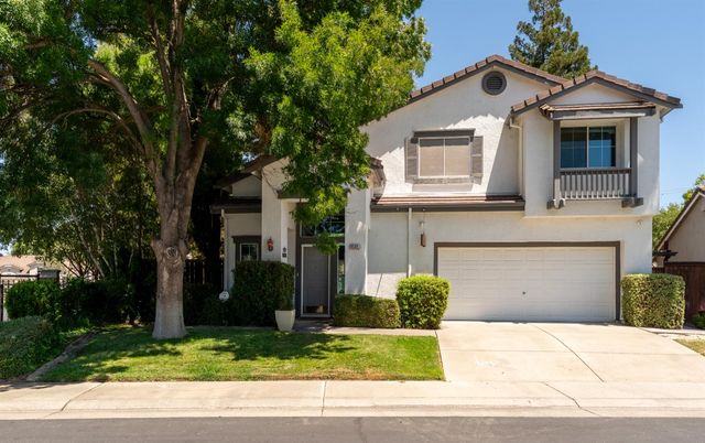 9501 Portside Ln, Elk Grove, CA 95758