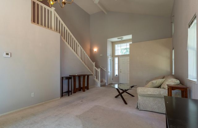 9501 Portside Ln, Elk Grove, CA 95758