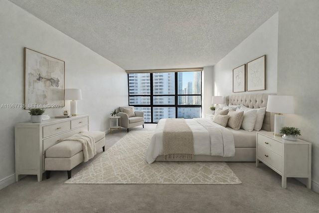 600 NE 36th St 1921, Miami, FL 33137