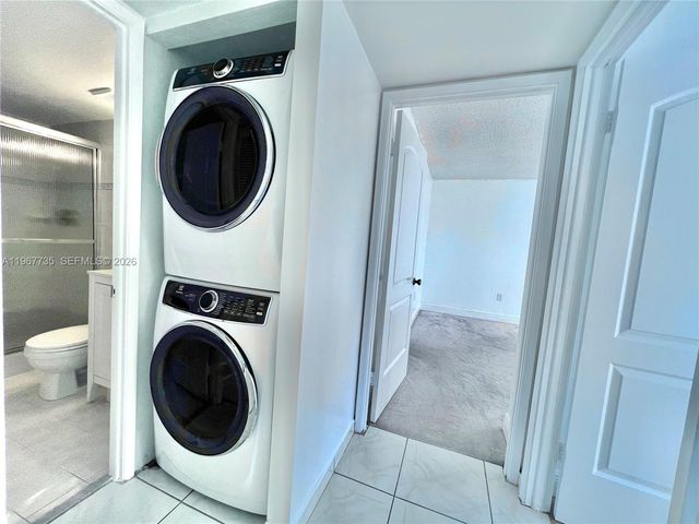 600 NE 36th St 1921, Miami, FL 33137