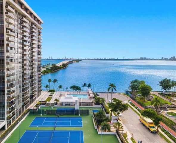 600 NE 36th St 1921, Miami, FL 33137