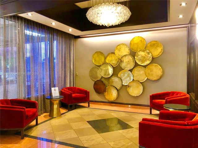 600 NE 36th St 1921, Miami, FL 33137