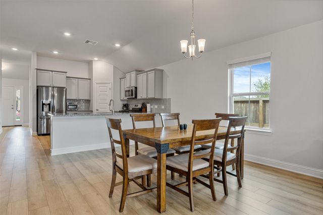 13724 Sabine Lake Drive, Texas City, TX 77568