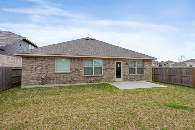 13724 Sabine Lake Drive, Texas City, TX 77568