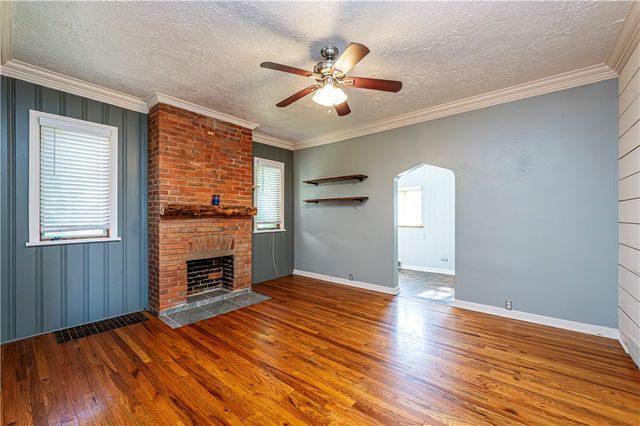 623 5th St, Oakmont, PA 15139