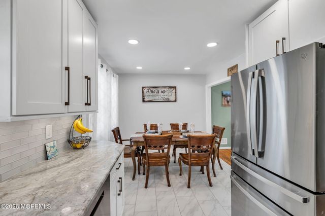 6 Tulip Court, Jackson, NJ 08527