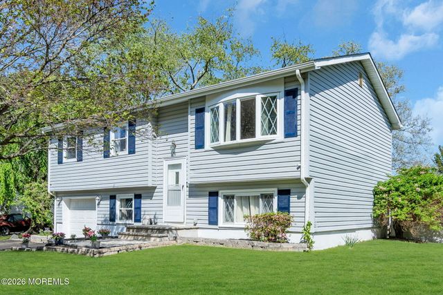 6 Tulip Court, Jackson, NJ 08527