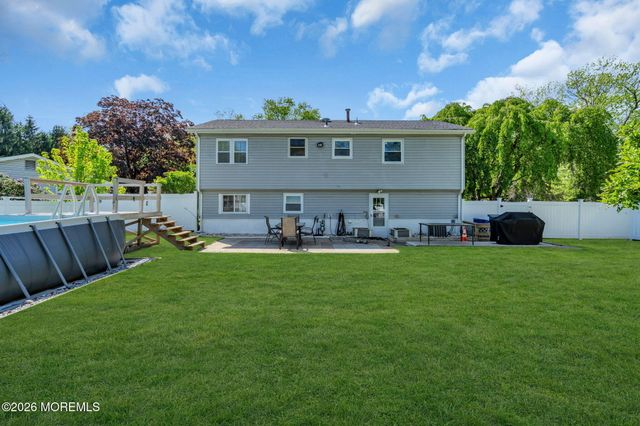 6 Tulip Court, Jackson, NJ 08527